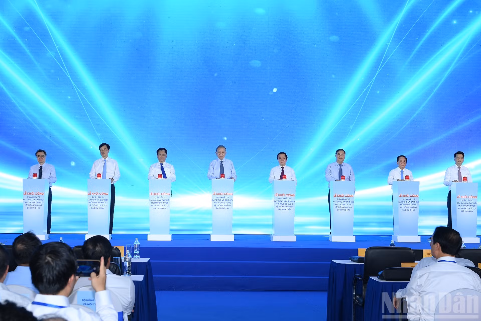 ndo_br_a5-bnd-7066.jpg