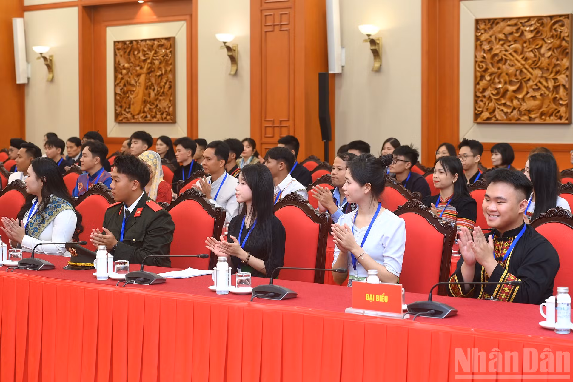 ndo_br_a8-bnd-4852.jpg