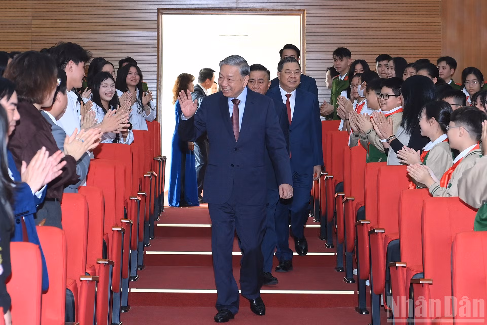 ndo_br_a4-bnd-5142.jpg