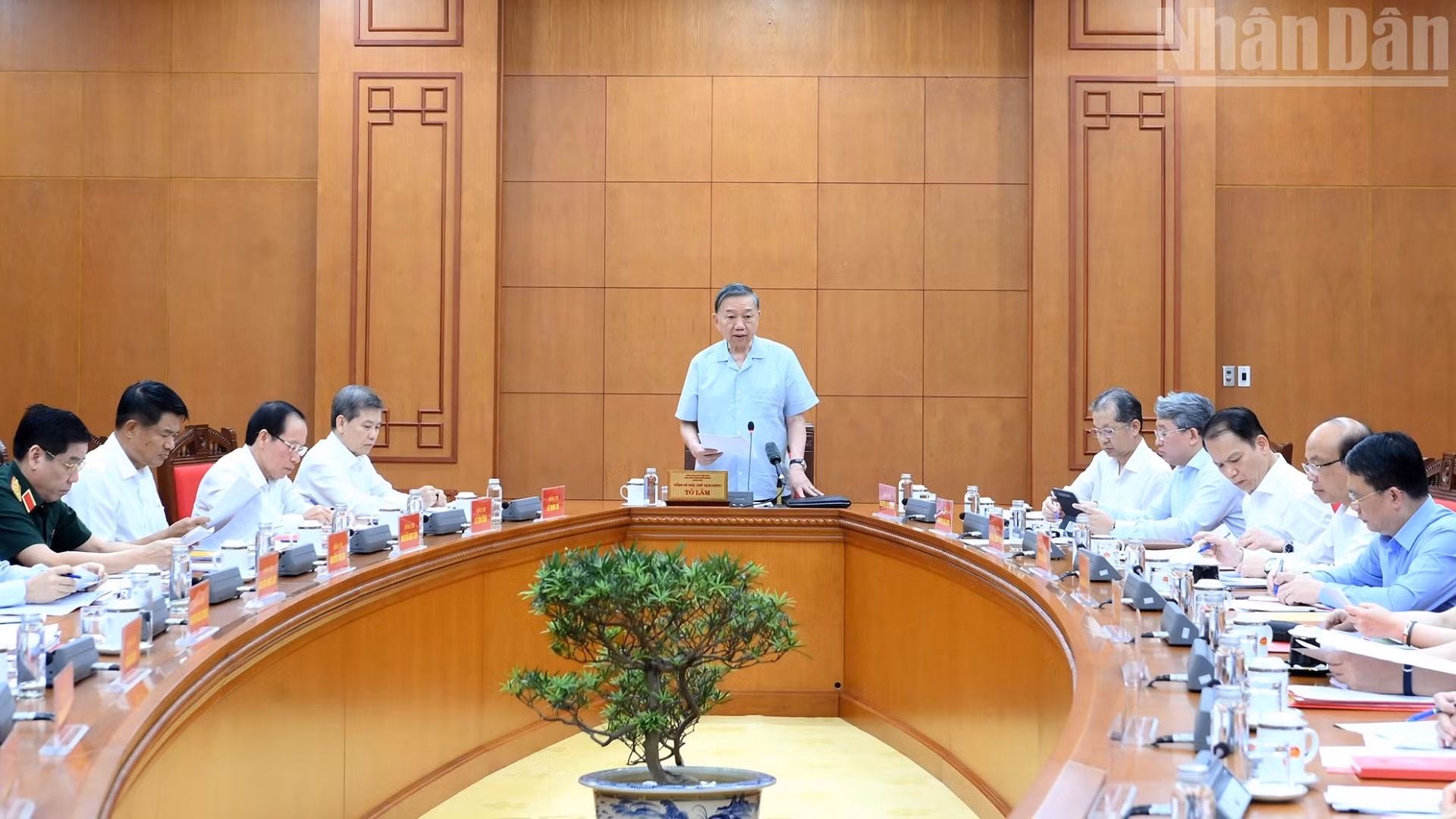 Tổng Bí thư, Chủ tịch nước Tô Lâm phát biểu tại cuộc làm việc với các cơ quan về việc giải quyết các vụ án dân sự, hành chính hiện nay. (Ảnh: ĐĂNG KHOA)
