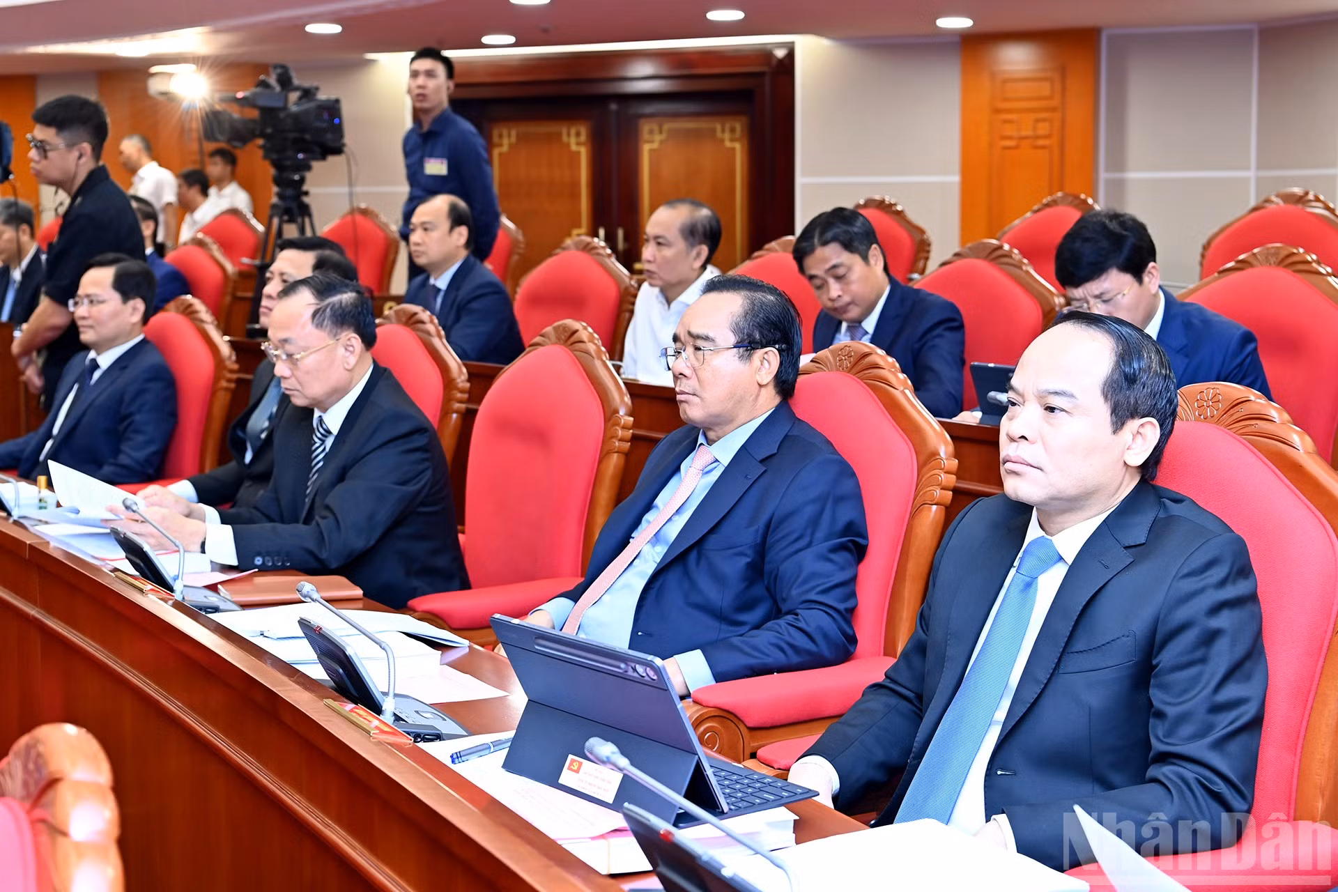 ndo_br_a10-bnd-4443.jpg