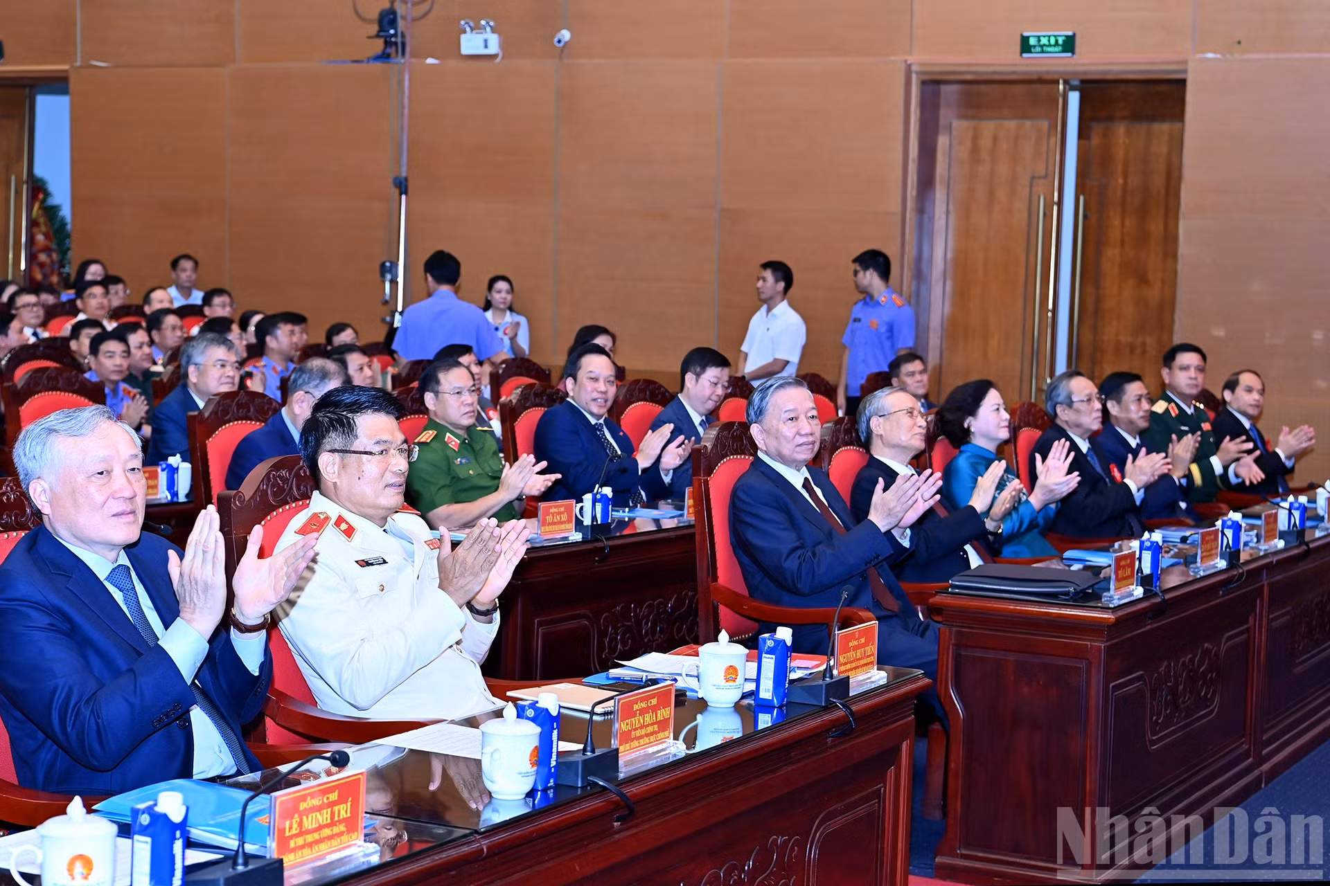 ndo_br_a3-bnd-5177.jpg