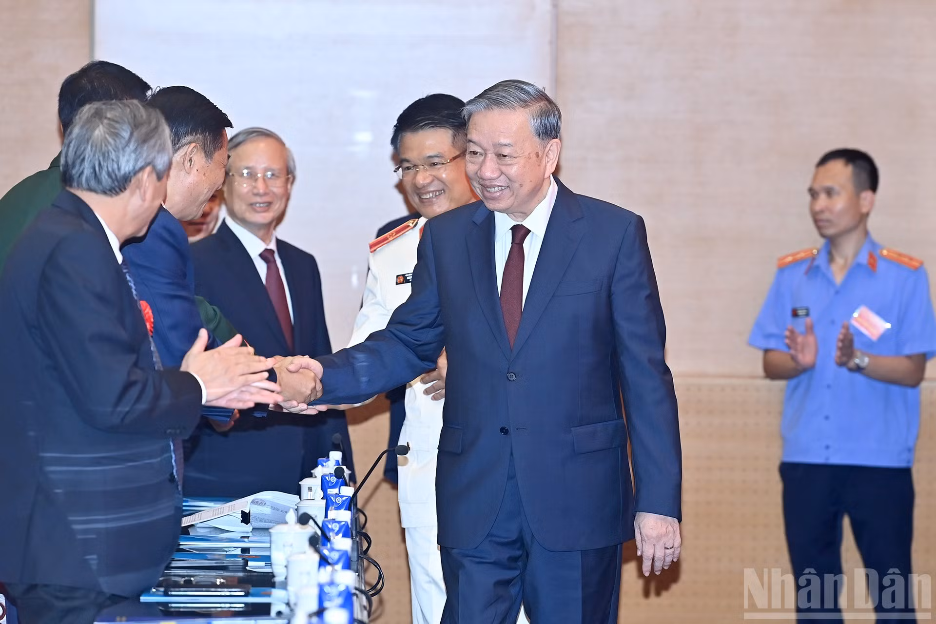 ndo_br_a5-bnd-5126.jpg