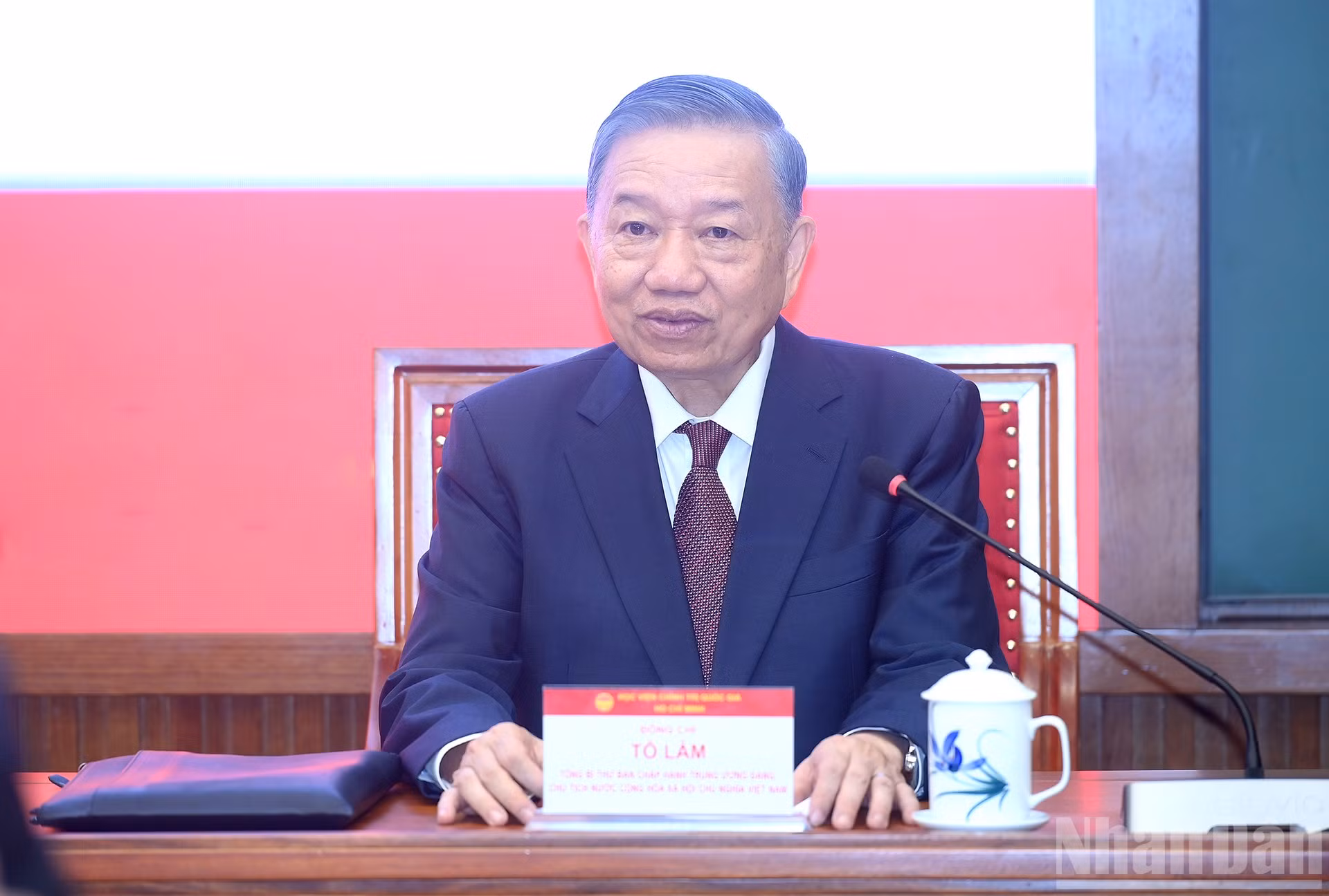 Tổng Bí thư, Chủ tịch nước Tô Lâm truyền đạt chuyên đề với học viên Lớp bồi dưỡng, cập nhật kiến thức đối với Ủy viên Ban Chấp hành Trung ương Đảng khóa XIV ndo_br_a4-bnd-6480.jpg