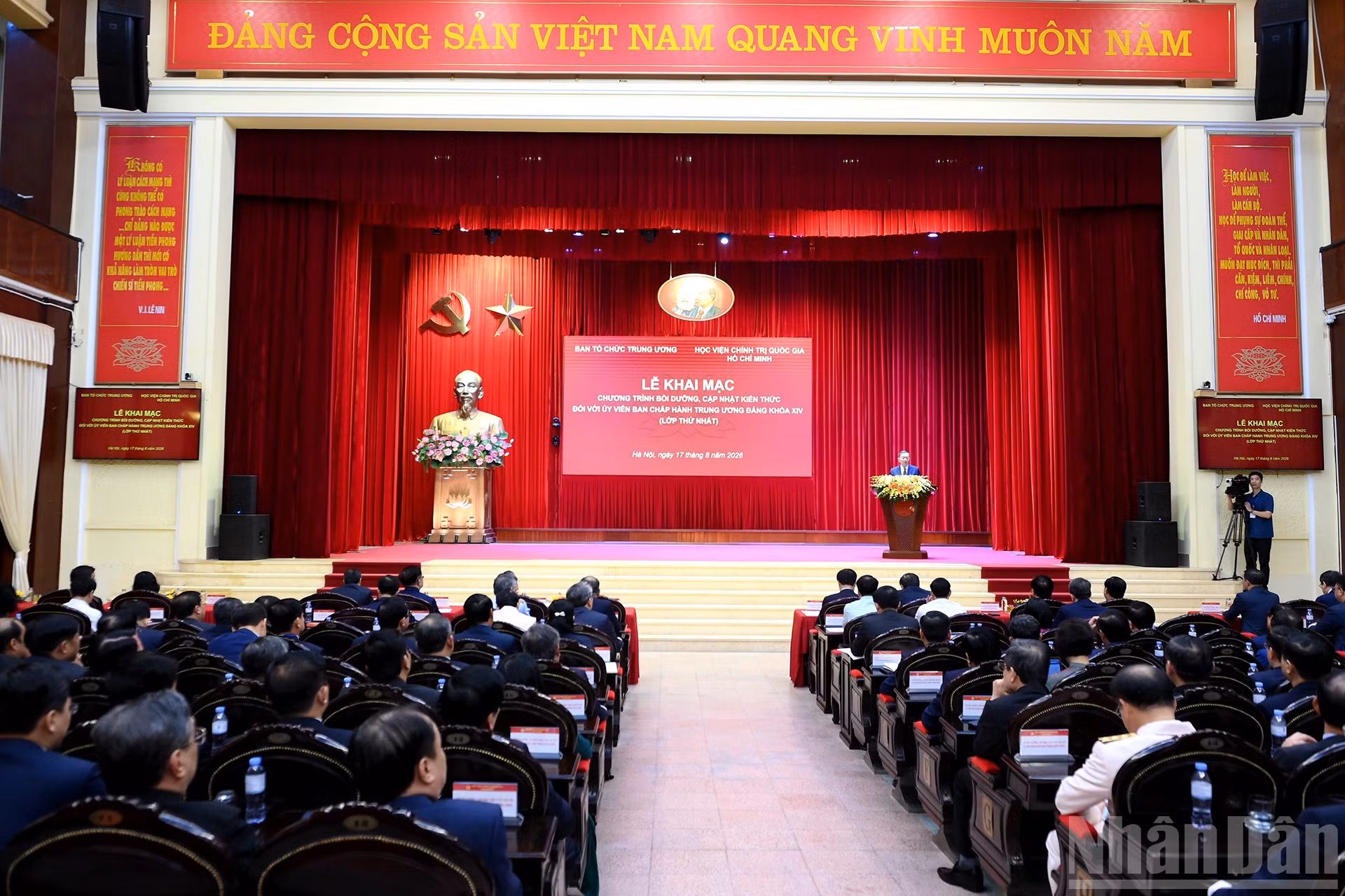 ndo_br_a8-bnd-6339.jpg