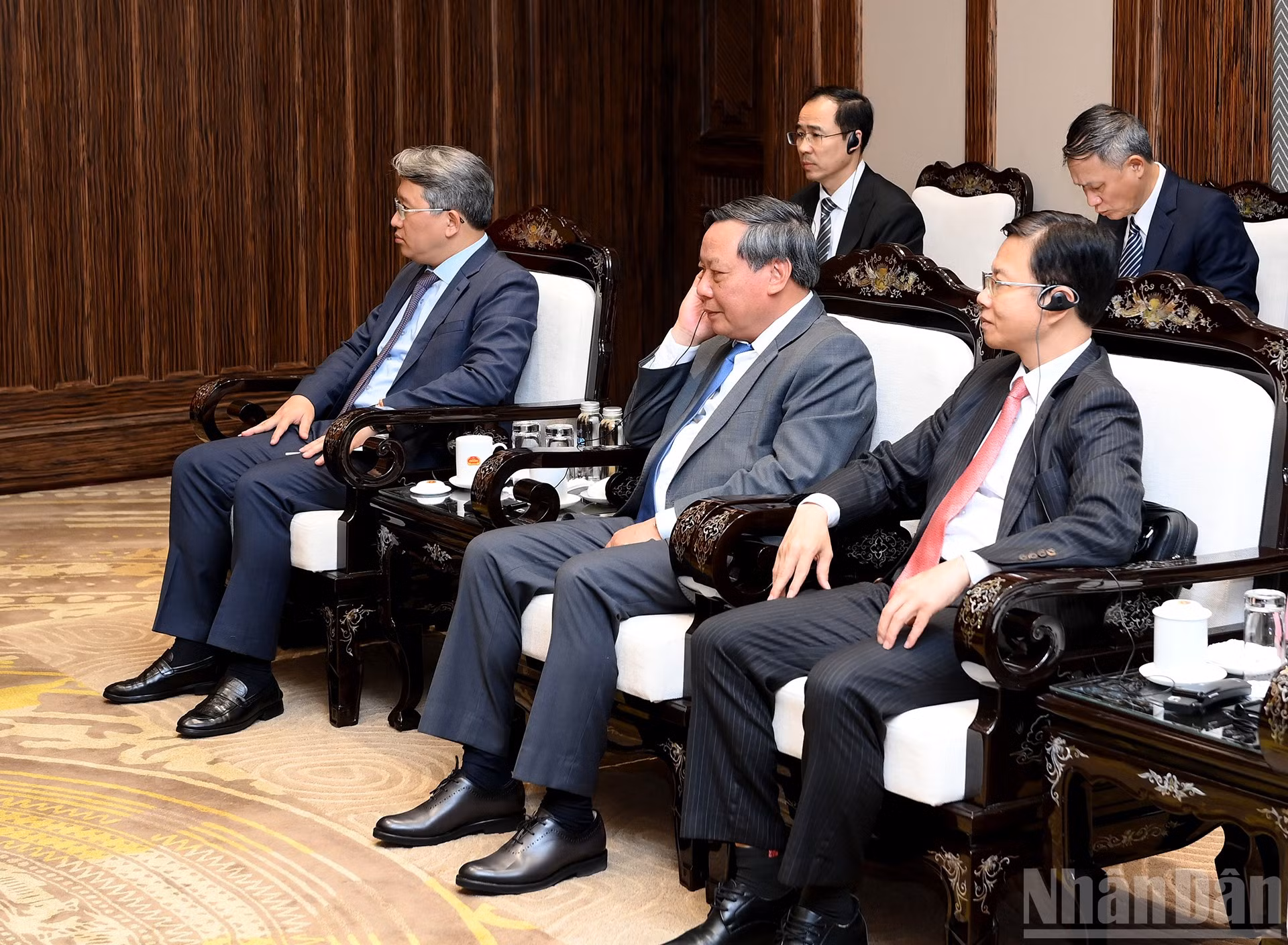 ndo_br_a5-bnd-1148.jpg