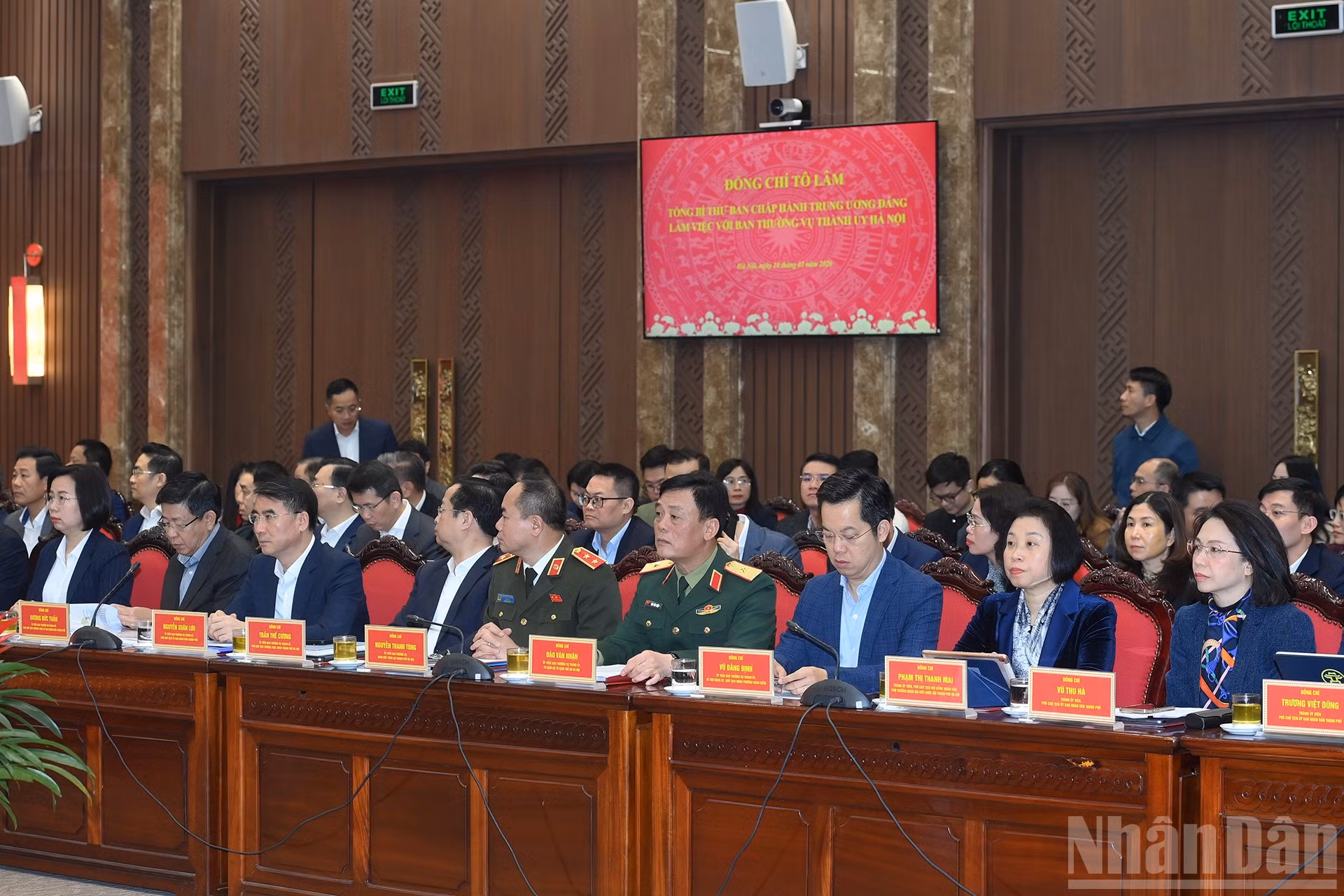 ndo_br_a7-bnd-7310.jpg