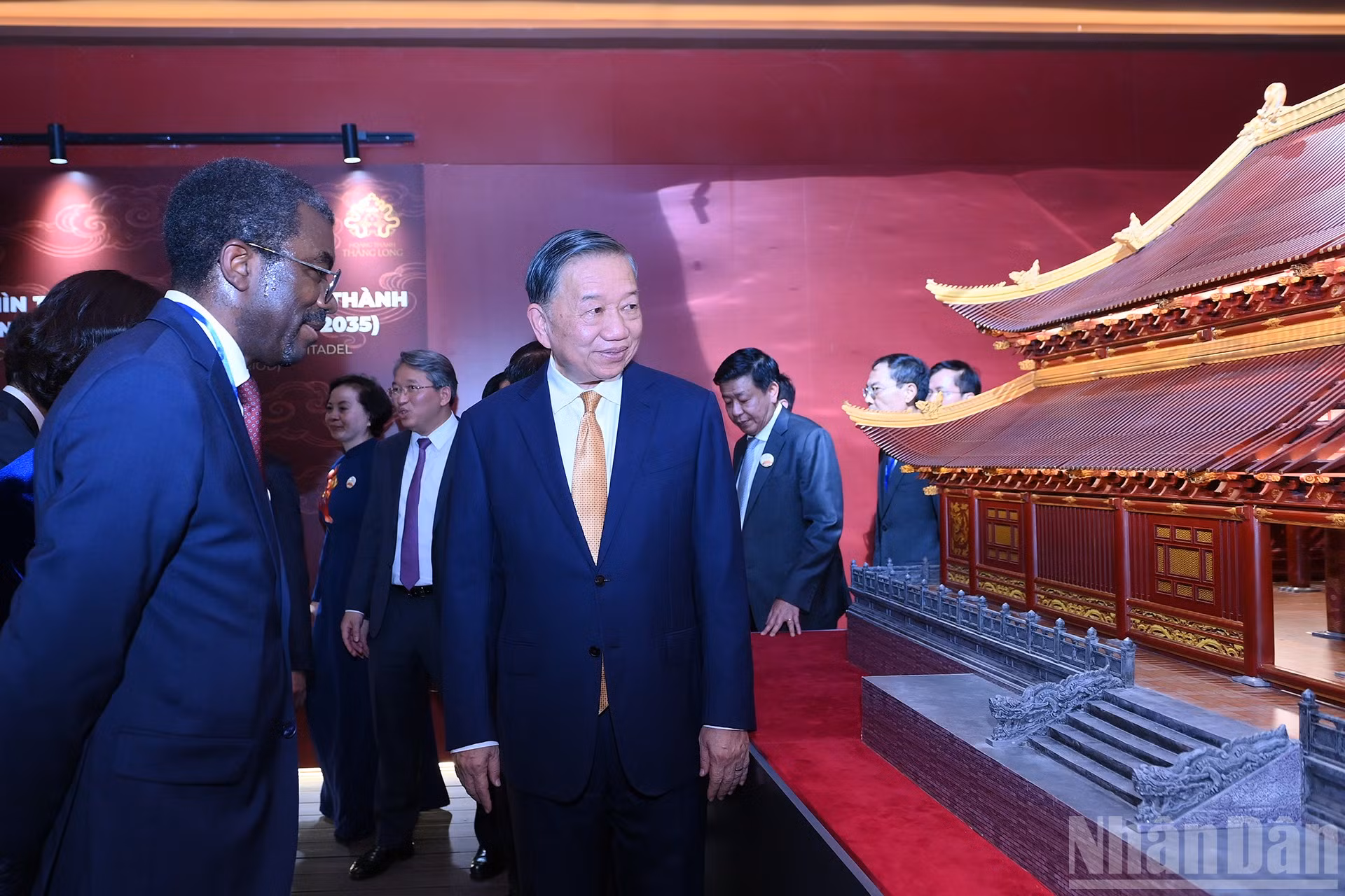 ndo_br_a10-bnd-3363.jpg