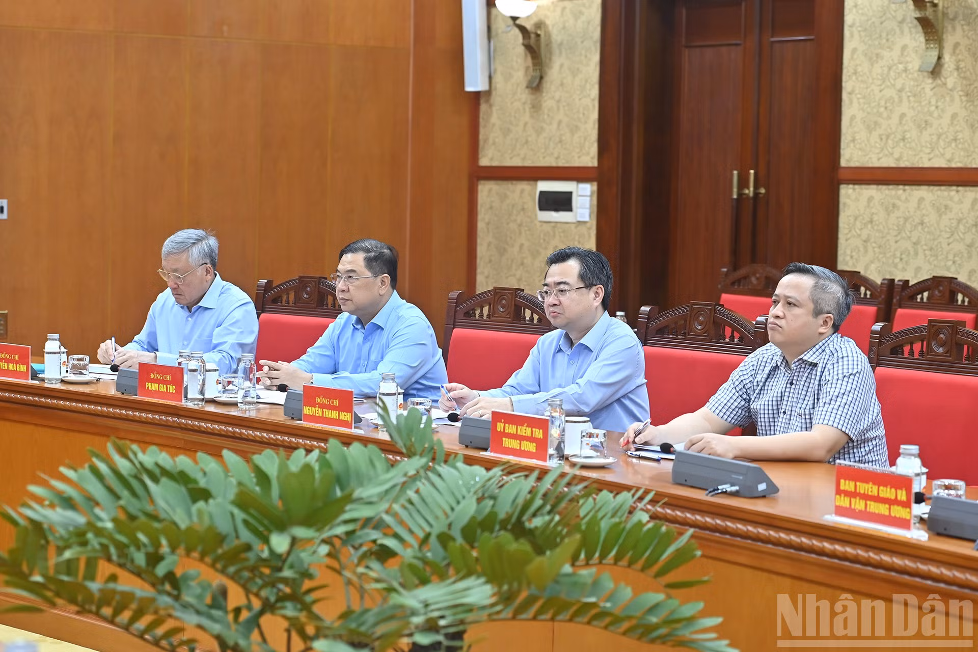 ndo_br_a6-bnd-6373.jpg