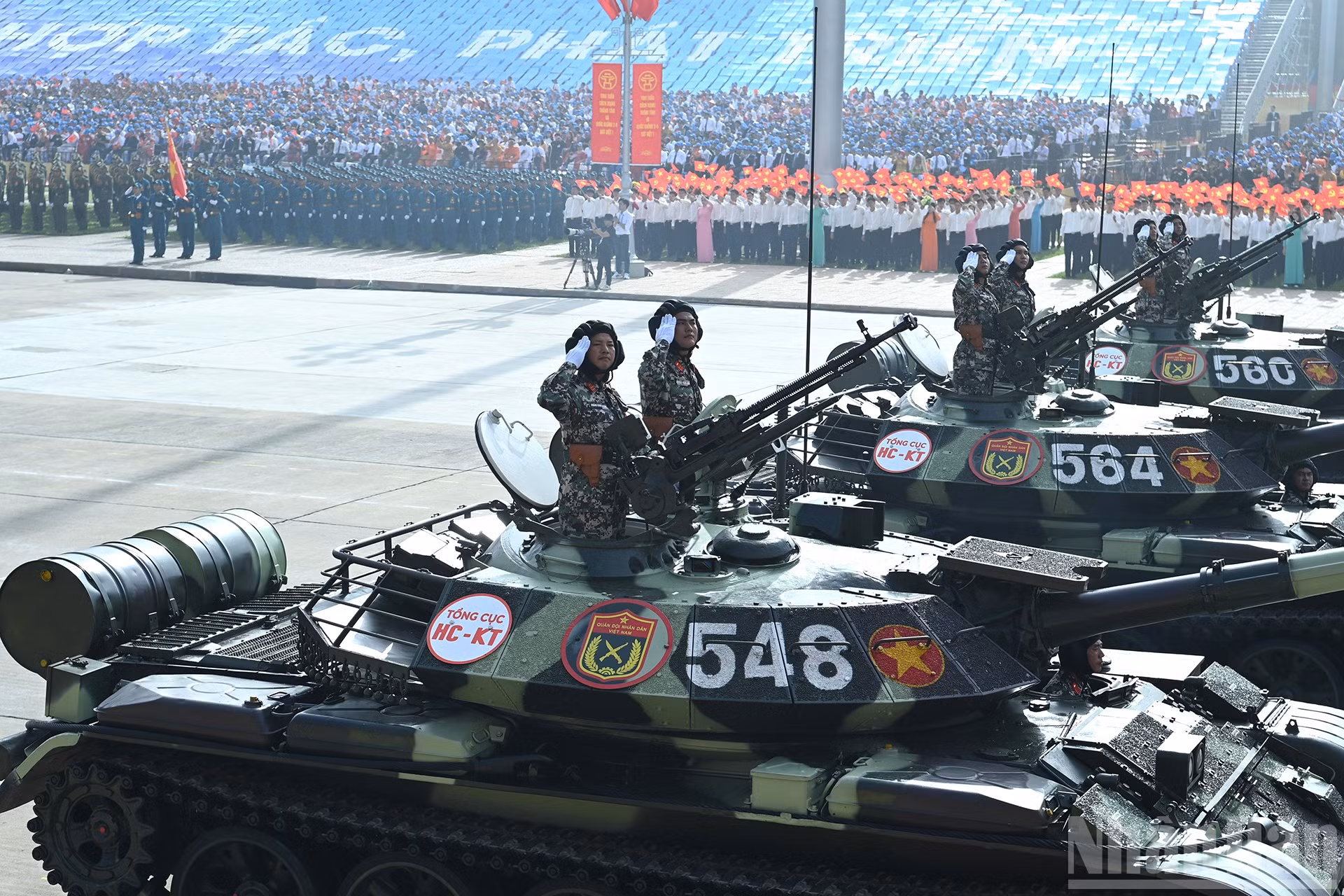 ndo_br_a6-bnd-1045.jpg