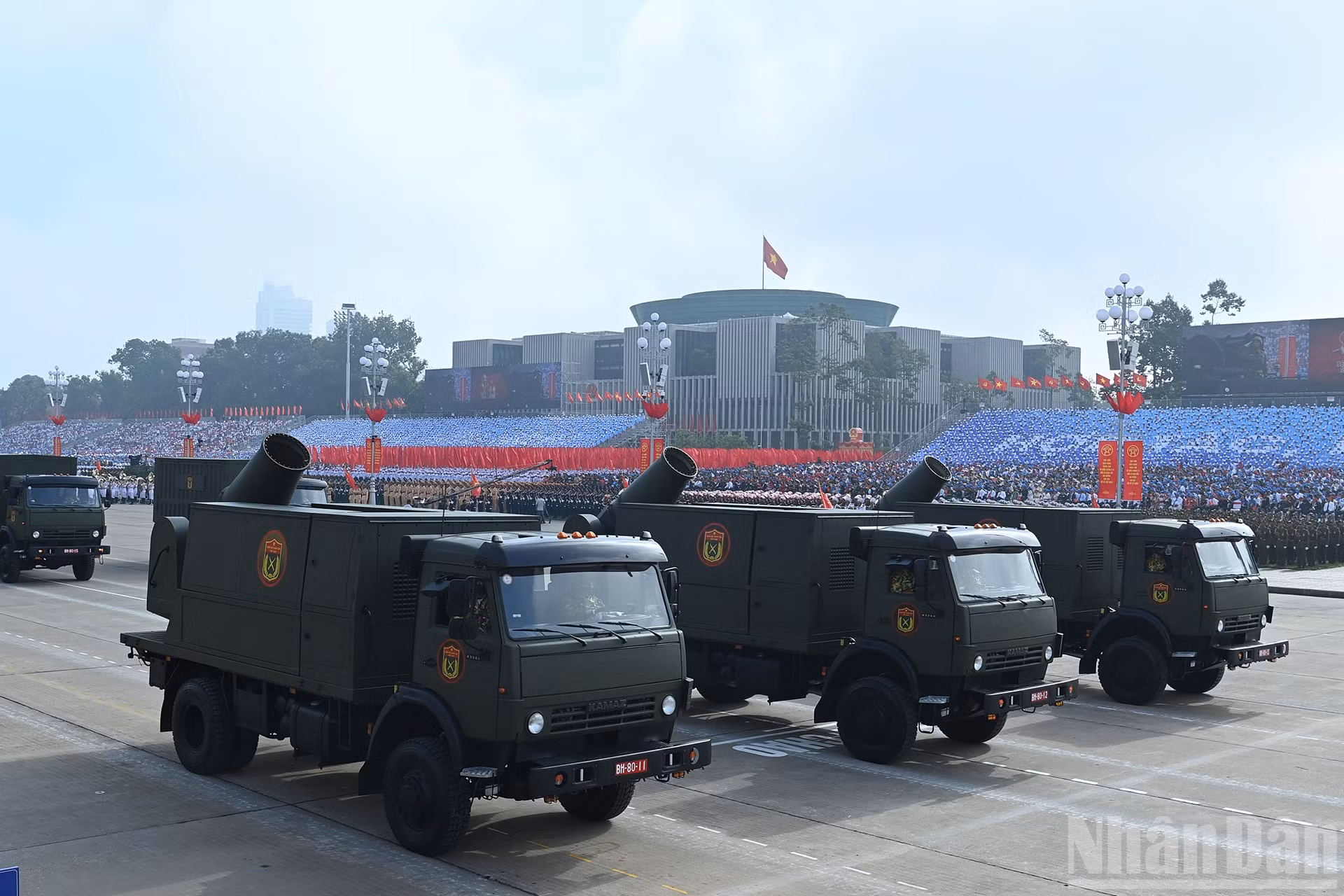 ndo_br_a18-bnd-1351.jpg