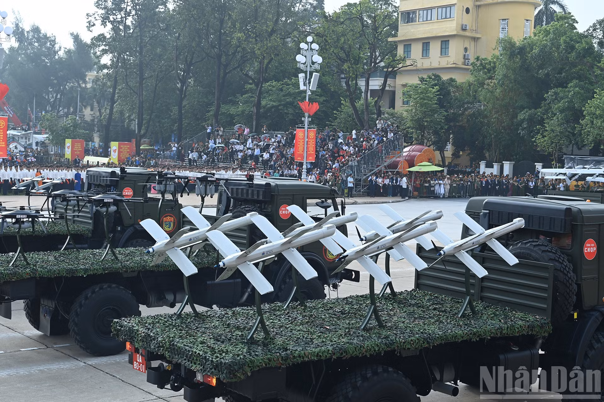 ndo_br_a16-bnd-1325.jpg