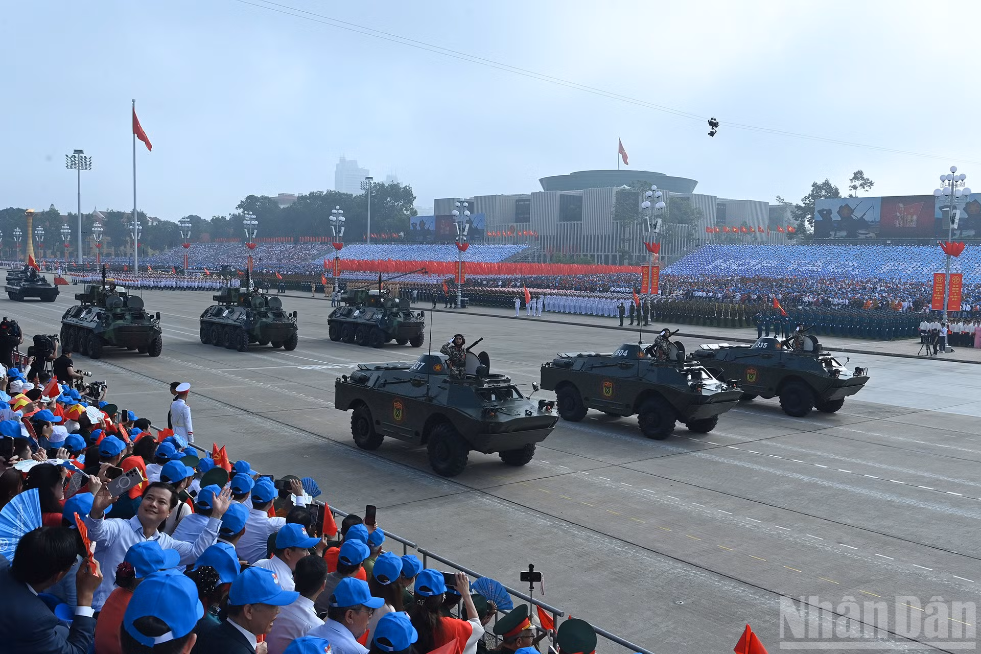 ndo_br_a13-bnd-1129.jpg