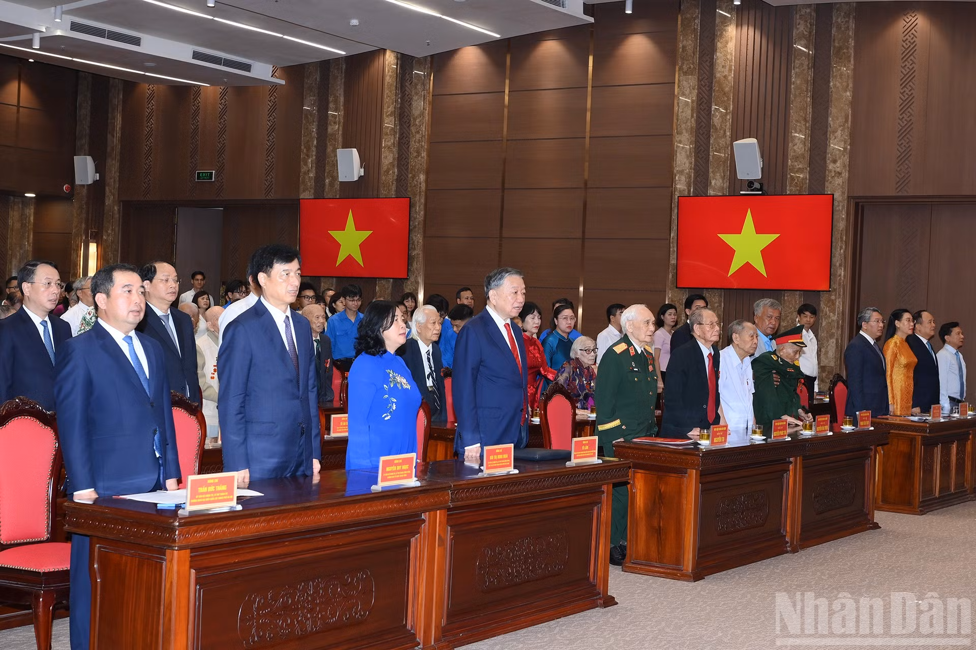 ndo_br_a2-bnd-2031.jpg