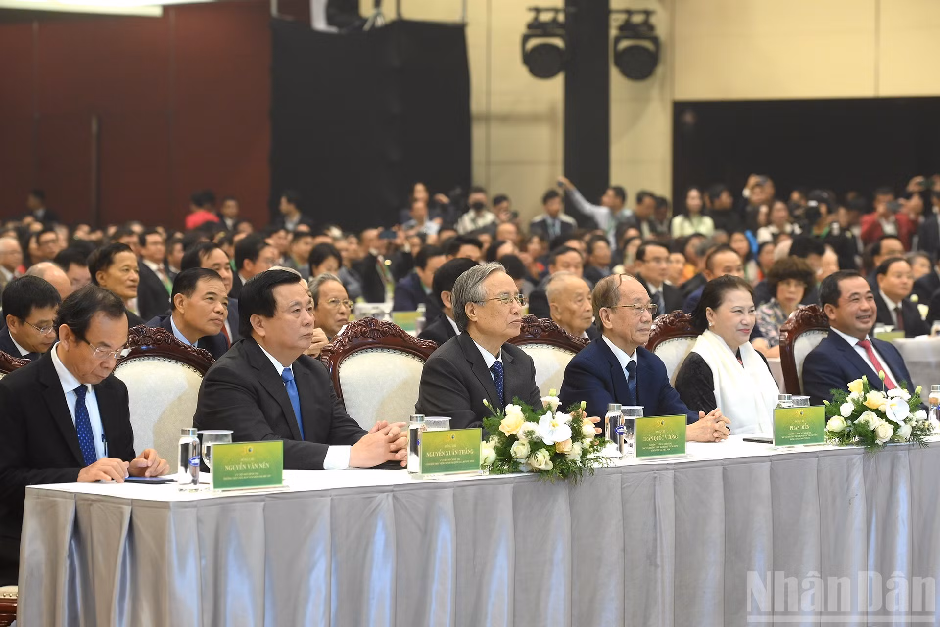 ndo_br_a7-bnd-6749.jpg