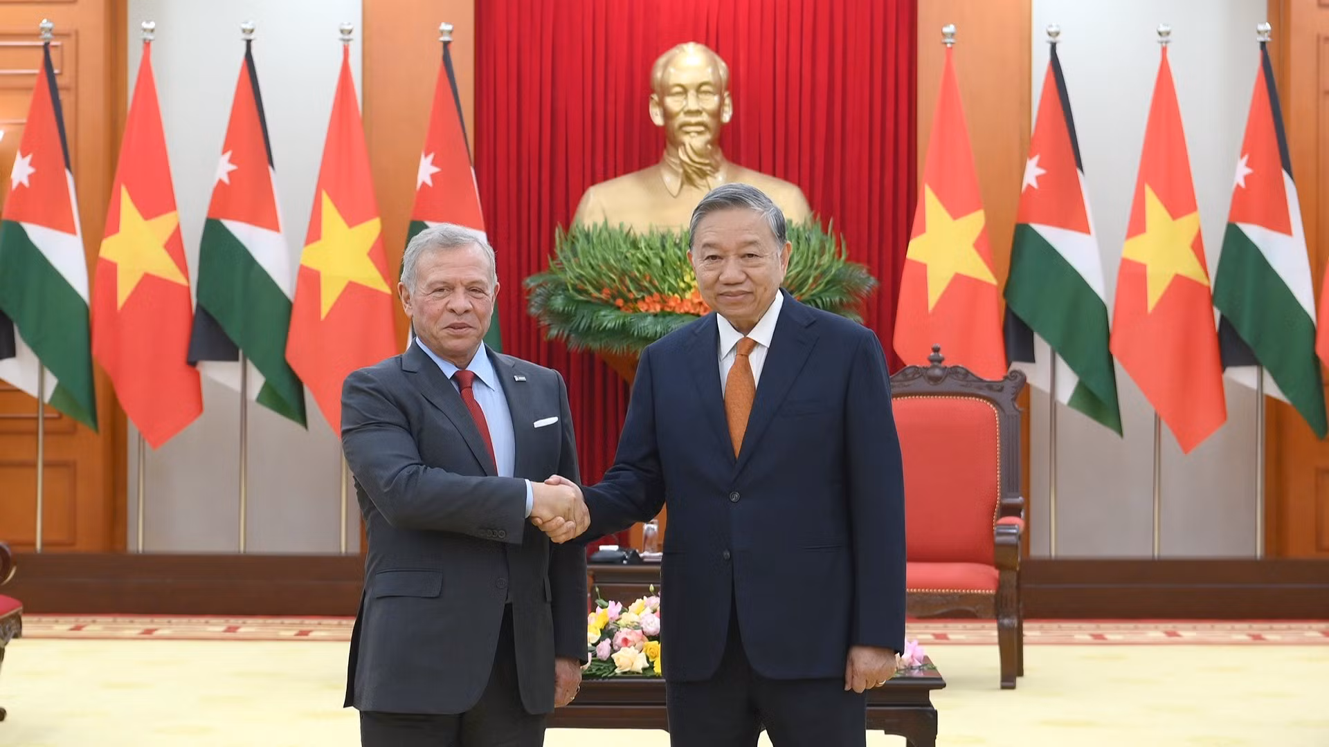 Tổng Bí thư Tô Lâm tiếp Quốc vương Jordan Abdullah II Ibn Al Hussein. 