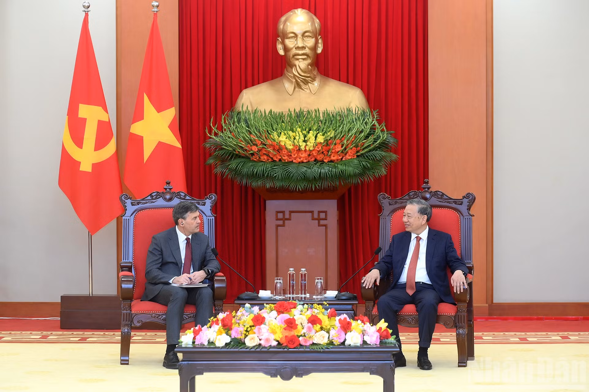 ndo_br_a2-bnd-0928.jpg