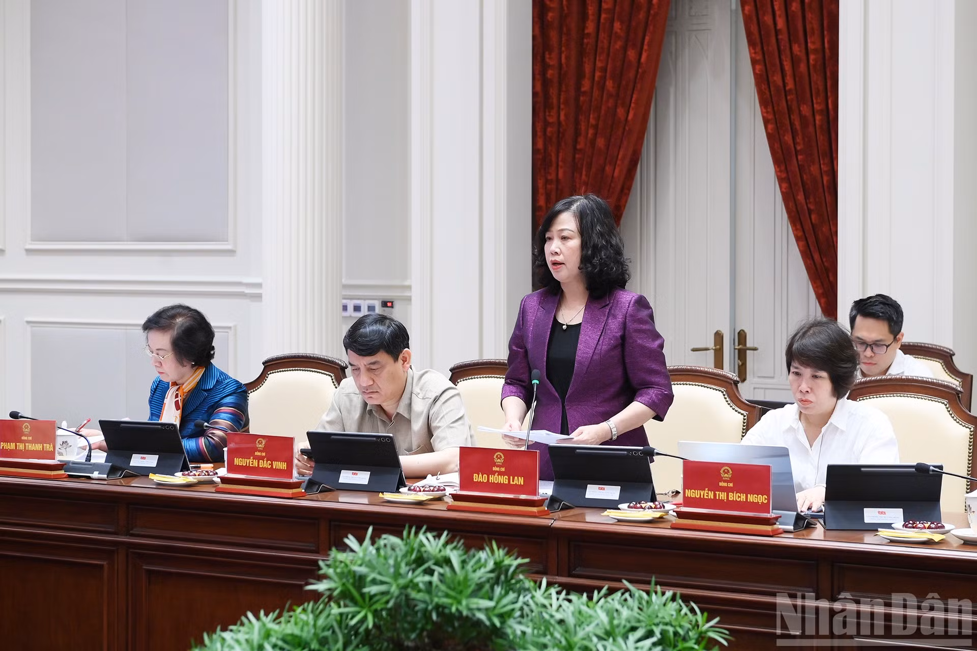 ndo_br_a4-bnd-8766.jpg