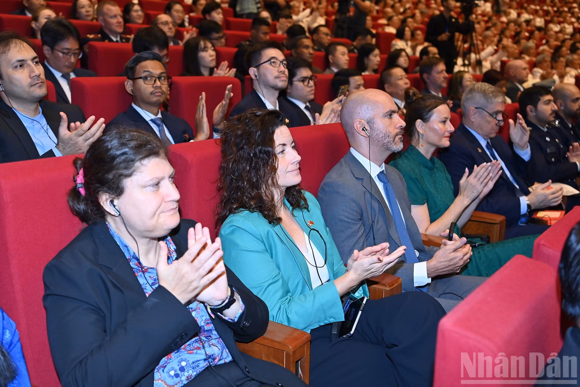 ndo_br_a8-bnd-2564.jpg