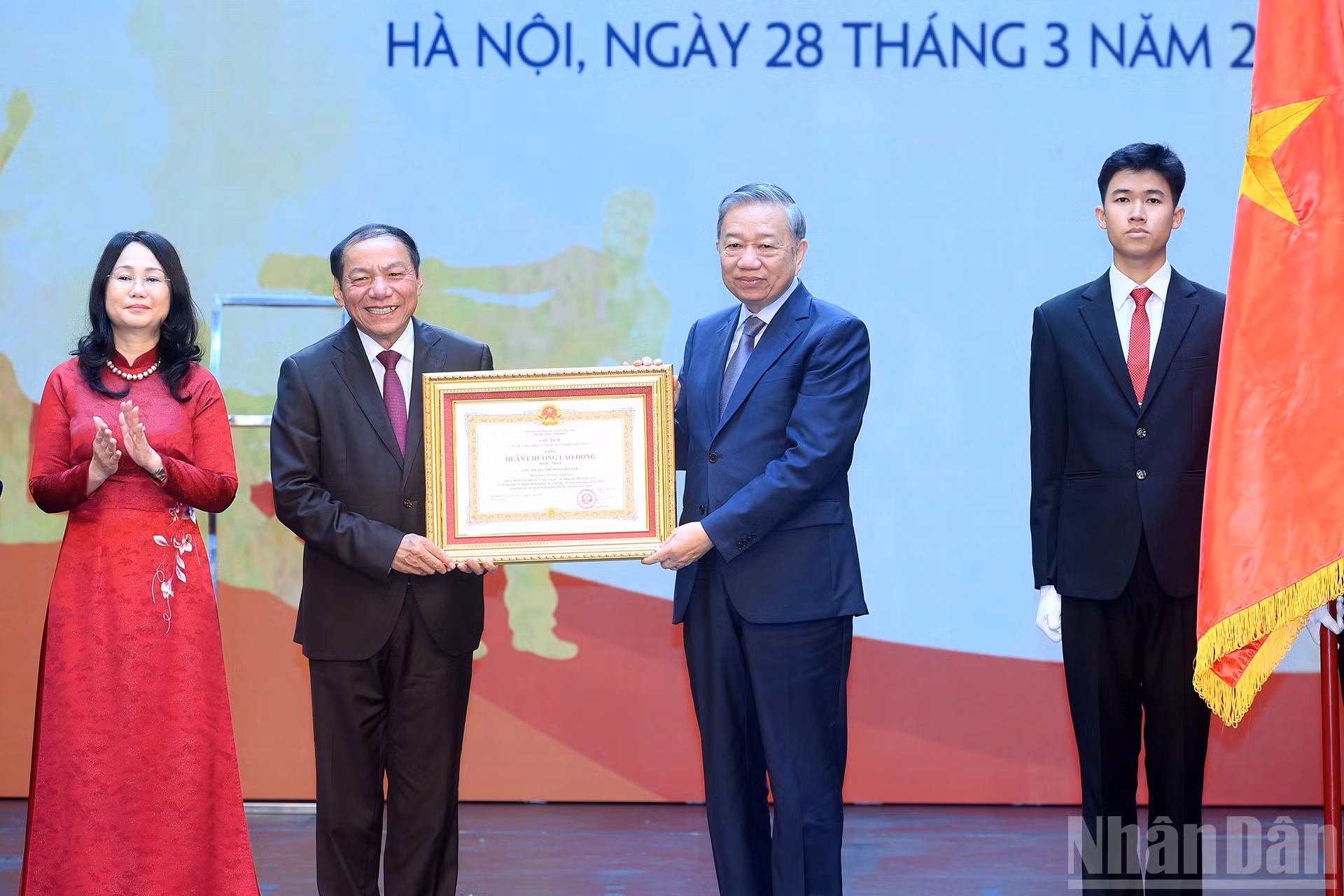ndo_br_a10-bnd-4903.jpg