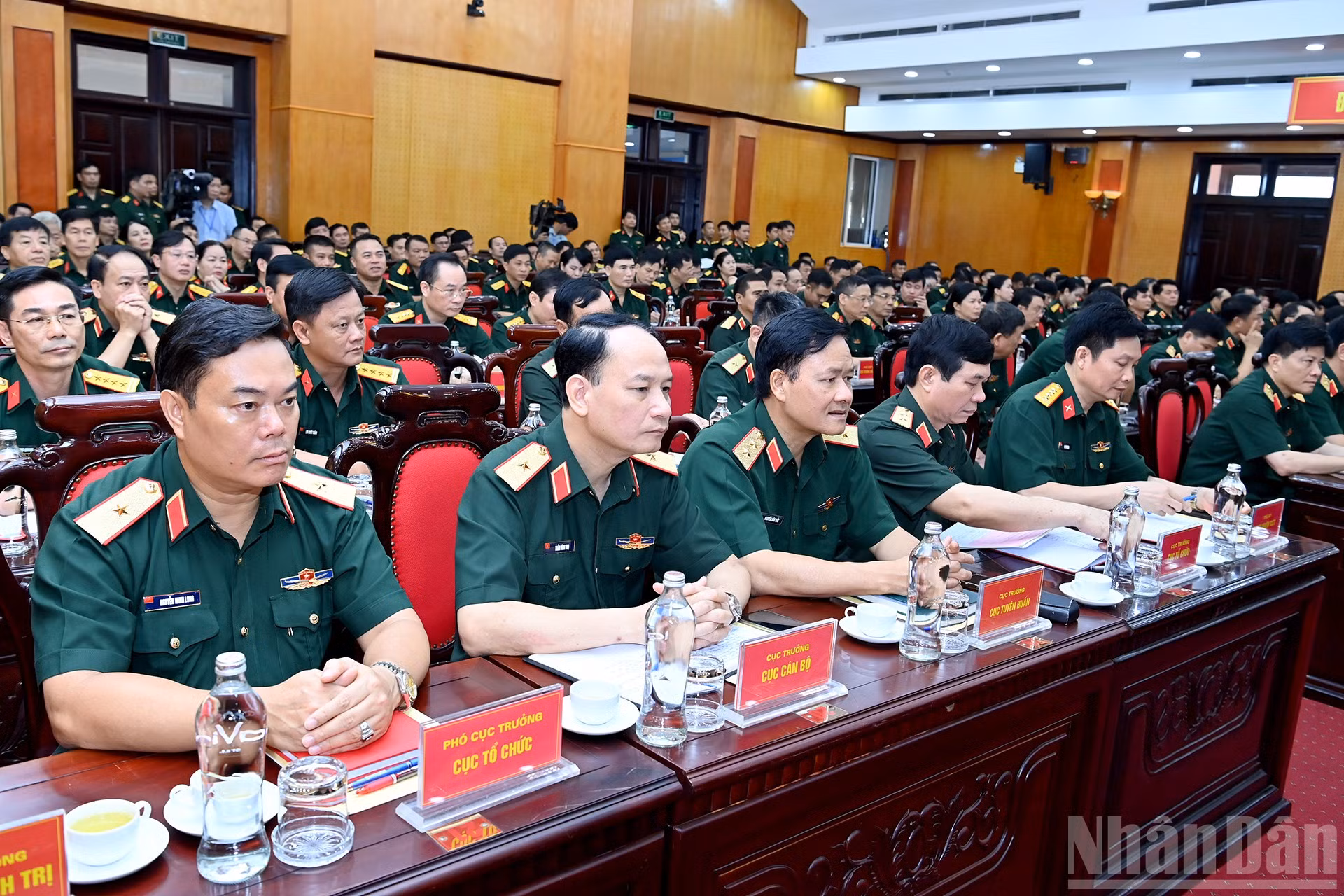 ndo_br_a7-bnd-5484.jpg