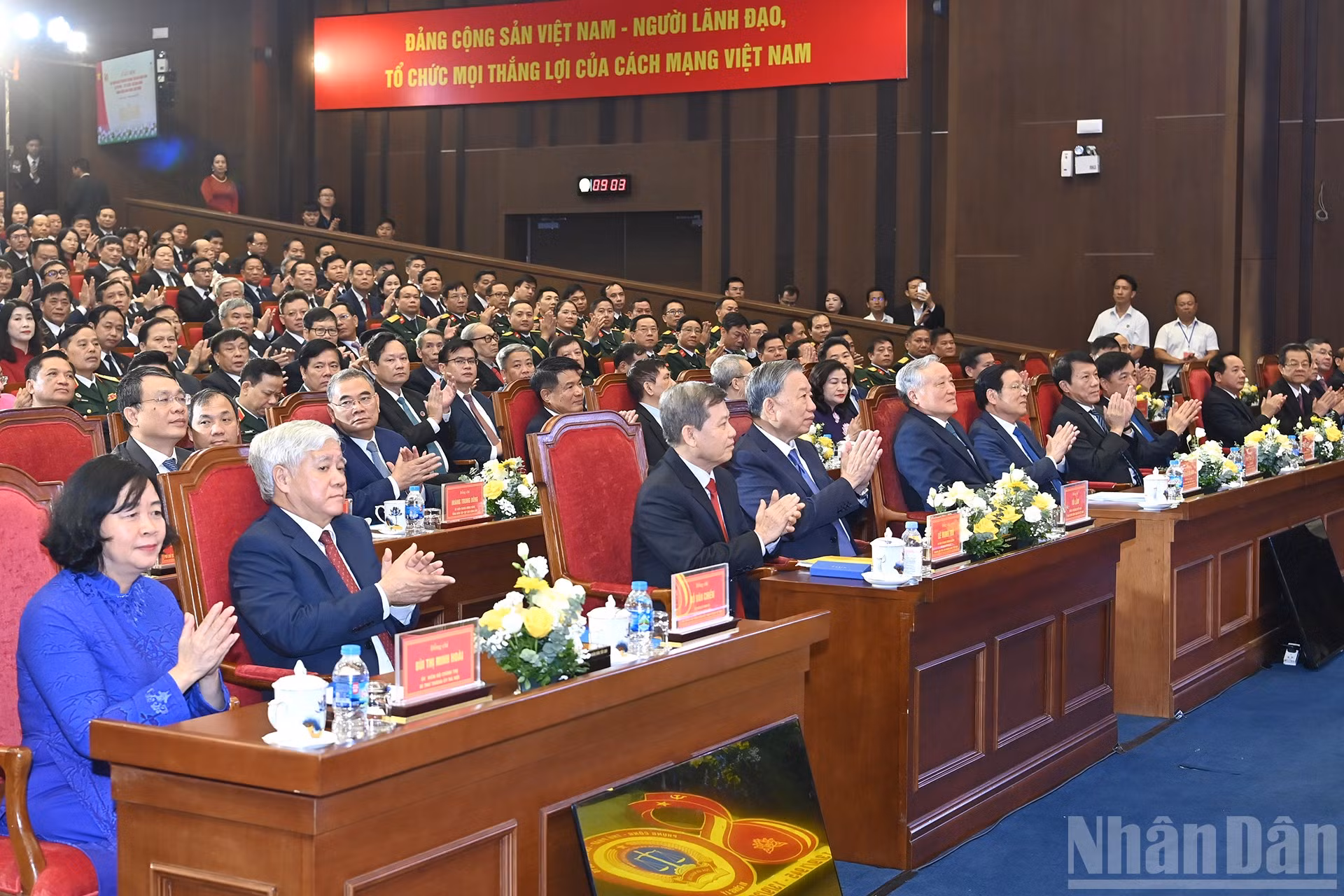 ndo_br_a5-bnd-4913.jpg