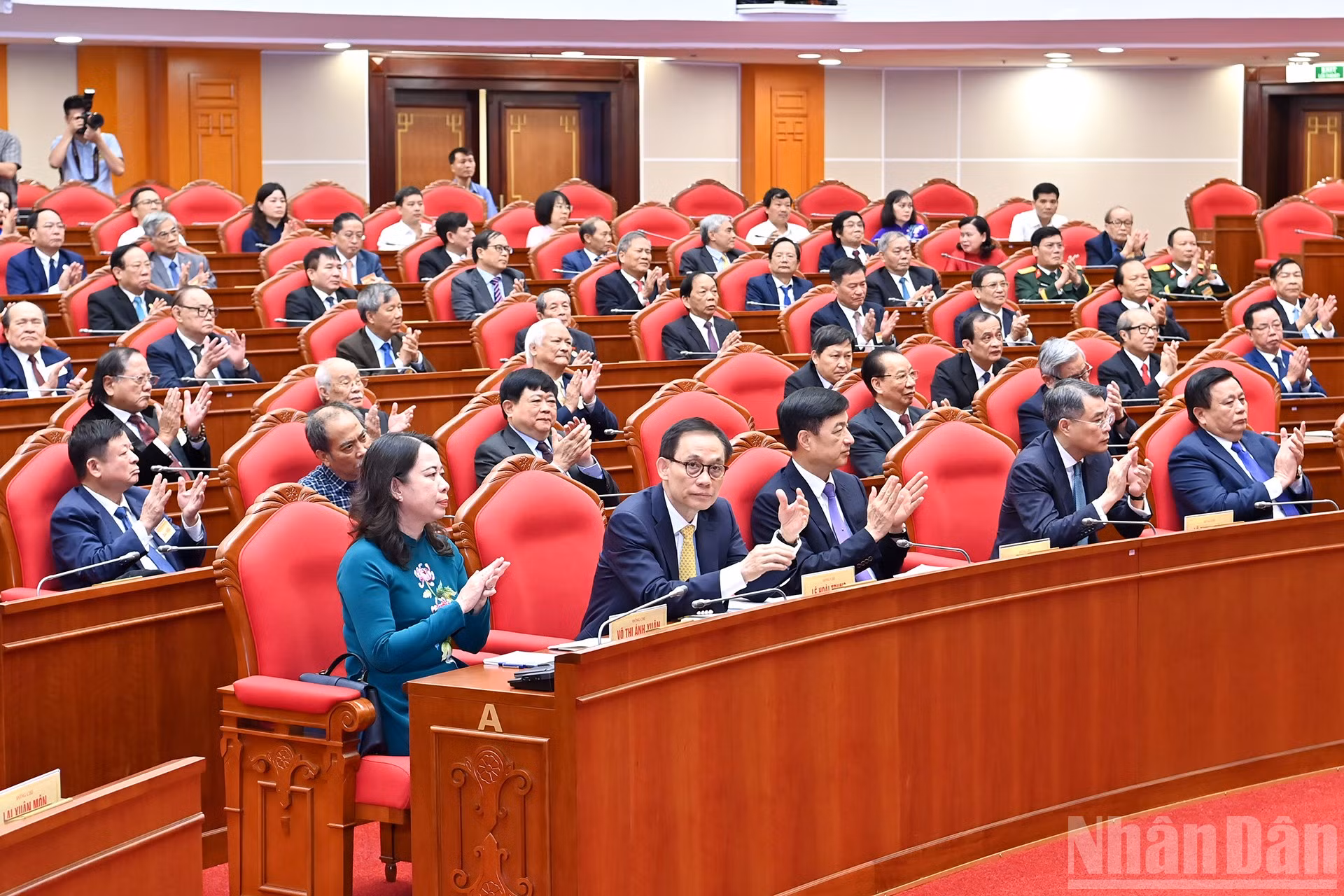 ndo_br_a12-bnd-8483.jpg