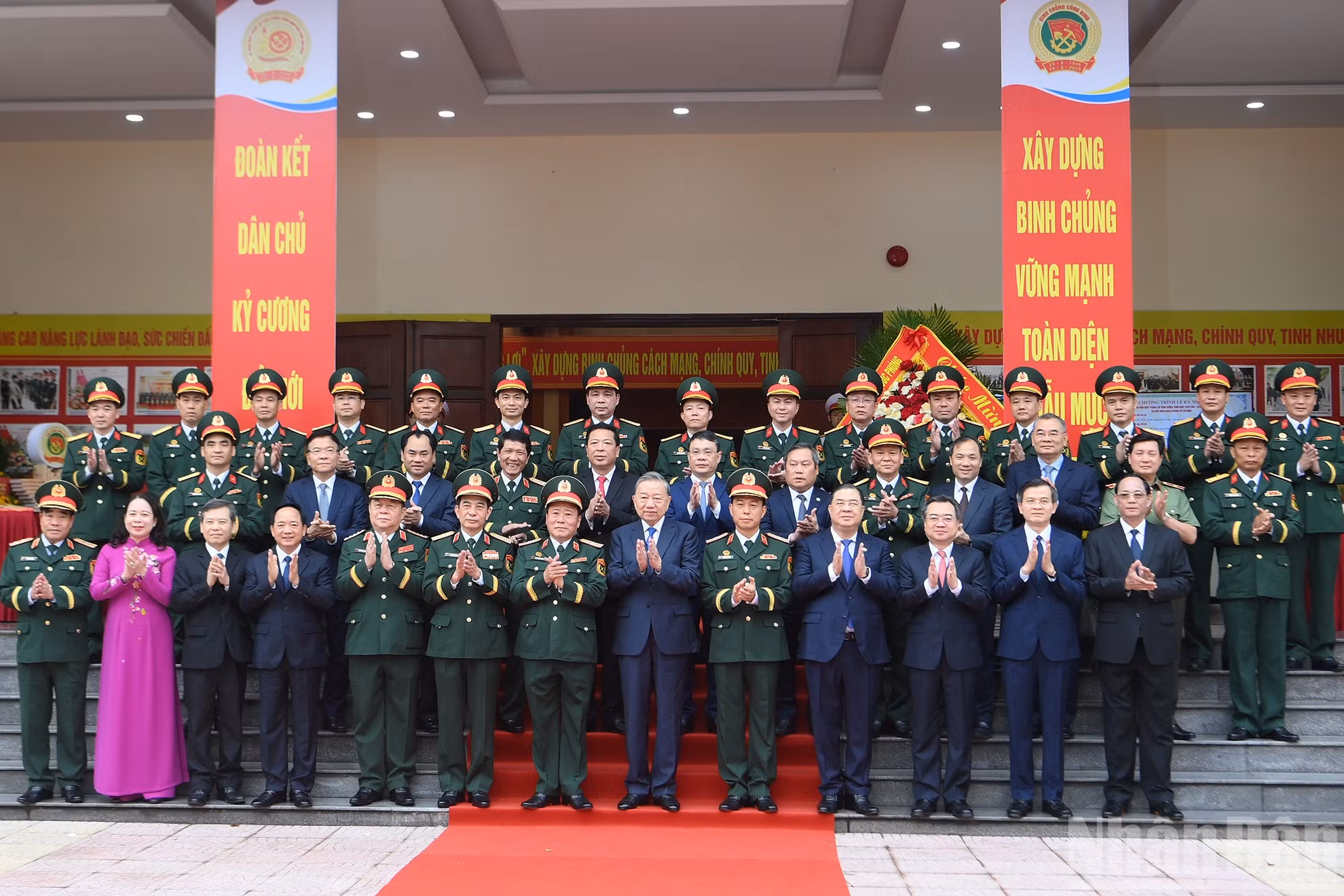ndo_br_a1-bnd-3729.jpg
