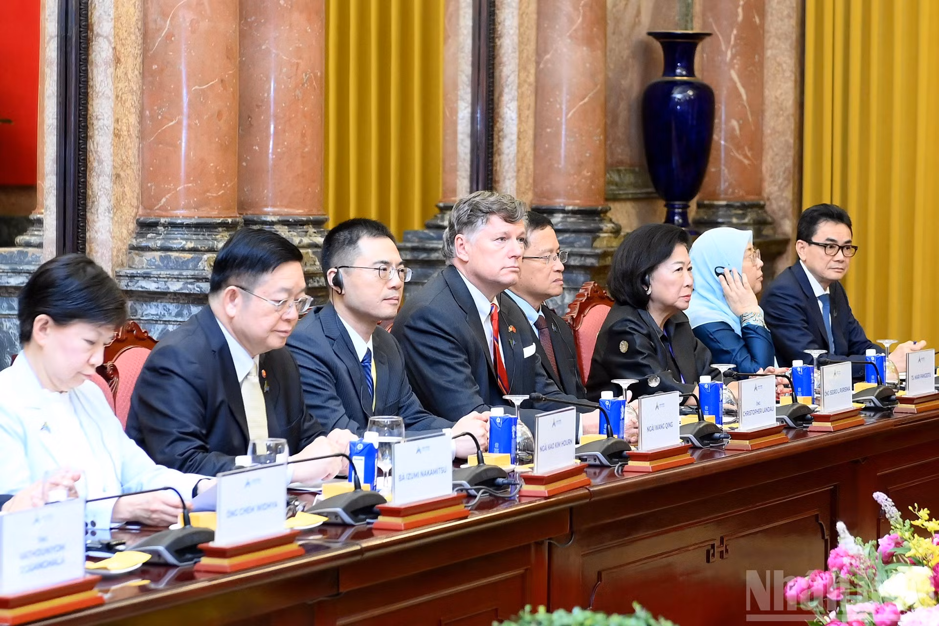ndo_br_a8-bnd-6088.jpg