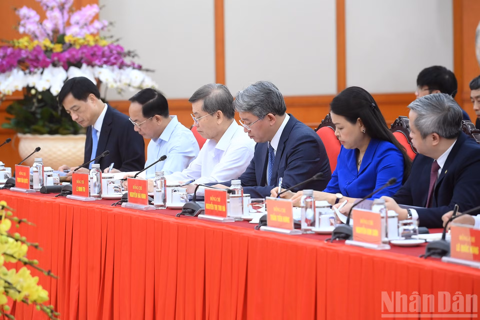ndo_br_a6-bnd-5758.jpg