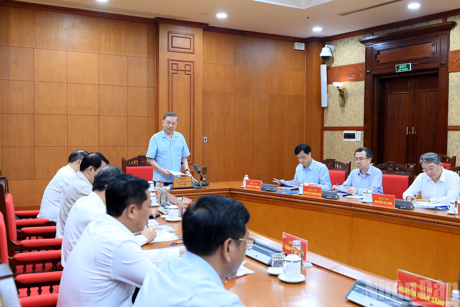 ndo_br_a5-bnd-2541.jpg