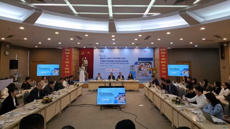 Toàn cảnh diễn đàn "Gian lận thương mại trên không gian mạng: Thách thức và giải pháp ngăn chặn".