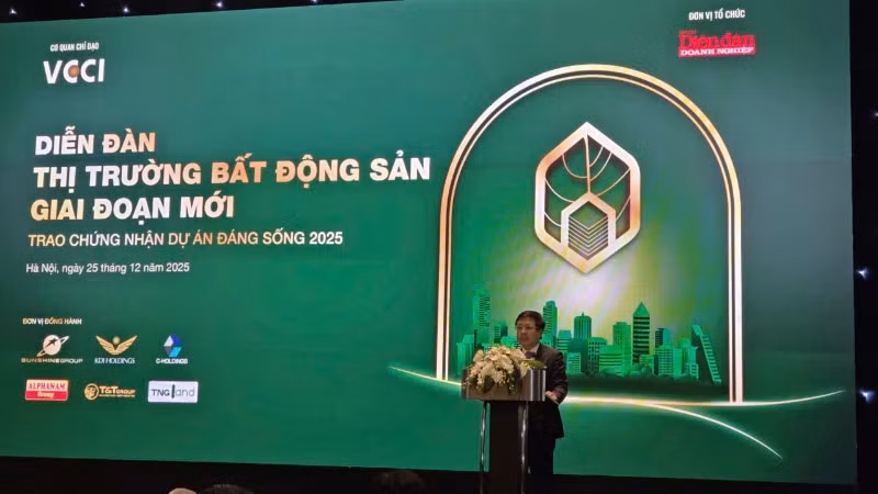 Thị trường bất động sản Việt Nam đang bước vào một giai đoạn phát triển mới, với nhiều thời cơ, thách thức đan xen.