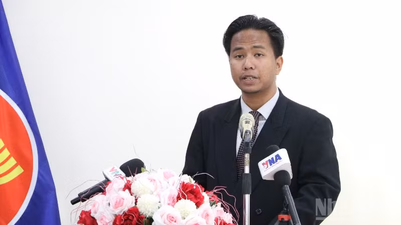 Giám đốc điều hành Trung tâm Nghiên cứu khu vực Campuchia Him Raksmey. (Ảnh: HUY VŨ)