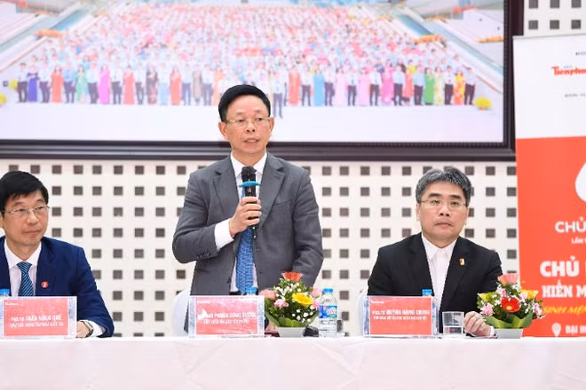 Ban tổ chức Chương trình hiến máu Chủ nhật Đỏ lần thứ XVIII - năm 2026 trao đổi thông tin với đại diện các cơ quan báo chí.
