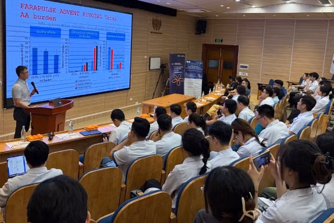 Giáo sư Li-Wei Lo chia sẻ hiệu quả triệt đốt rung nhĩ bằng PFA và kinh nghiệm tại Đài Loan (Trung Quốc).