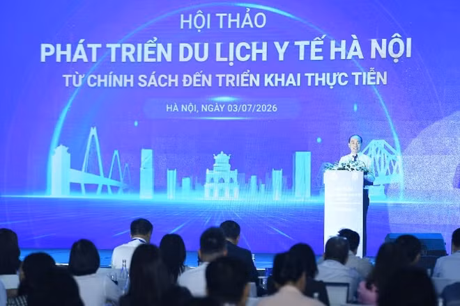Tiến sĩ Nguyễn Đình Hưng, Phó Giám đốc Sở Y tế Hà Nội phát biểu tại hội thảo