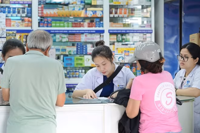 Hệ thống nhà thuốc và tiêm chủng Long Châu phối hợp đối tác mang giải pháp kiểm soát mỡ máu thế hệ mới về Việt Nam