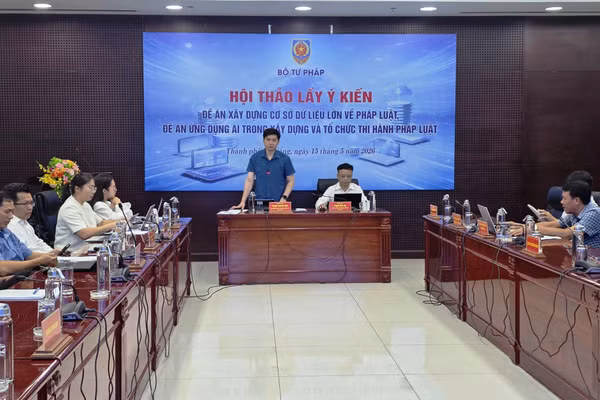 Hội thảo lấy ý kiến về Đề án "Xây dựng Cơ sở dữ liệu lớn về pháp luật" và "Ứng dụng trí tuệ nhân tạo (AI) trong xây dựng và tổ chức thi hành pháp luật" do Bộ Tư pháp chủ trì. 