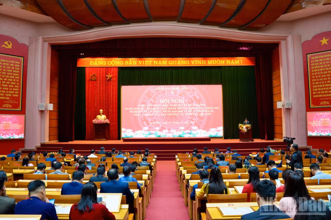 Quang cảnh hội nghị.
