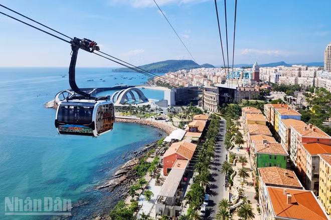 Năm 2025, Ban Chấp hành Đảng bộ tỉnh An Giang đã chỉ đạo hoàn thành 24/26 chỉ tiêu chủ yếu. (Trong ảnh: Cáp treo Hòn Thơm, đặc khu Phú Quốc) 