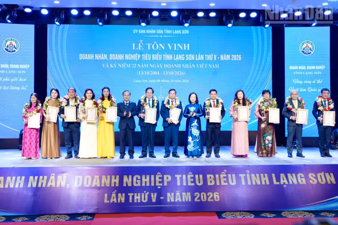 Lễ Tôn vinh “Doanh nhân, doanh nghiệp tiêu biểu tỉnh Lạng Sơn” lần thứ V, năm 2026. (Ảnh: QUỐC ĐẠT)