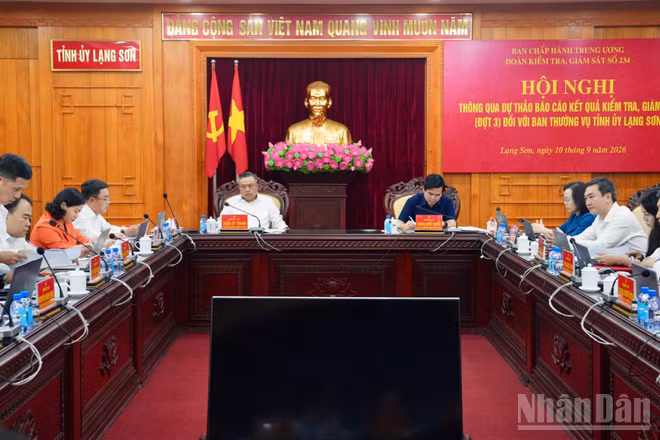 Quang cảnh hội nghị. (Ảnh: QUỐC ĐẠT)