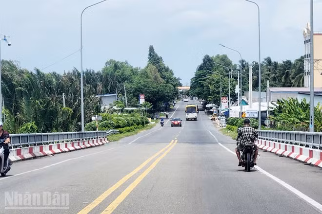 Hội đồng nhân dân tỉnh An Giang tán thành chủ trương thành lập phường An Biên. (Ảnh: QUỐC TRINH)