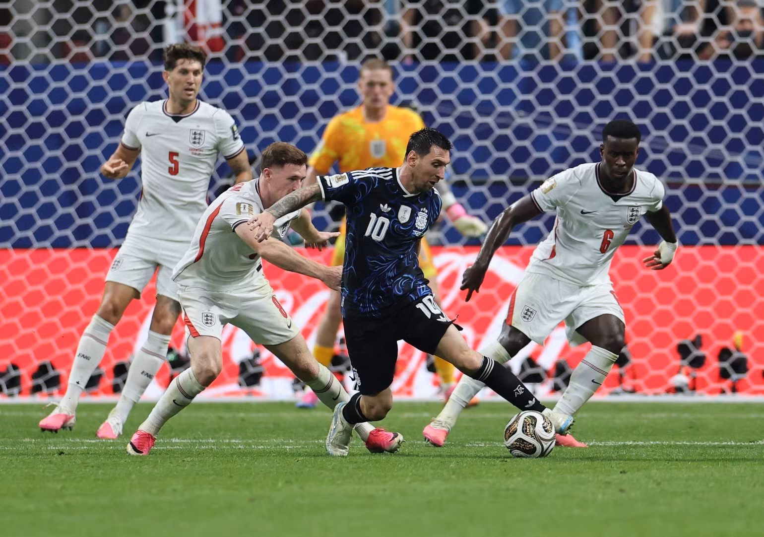 vna-potal-world-cup-2026-argentina-lai-nguoc-dong-vi-dieu-de-vao-chung-ket-8890112.jpg