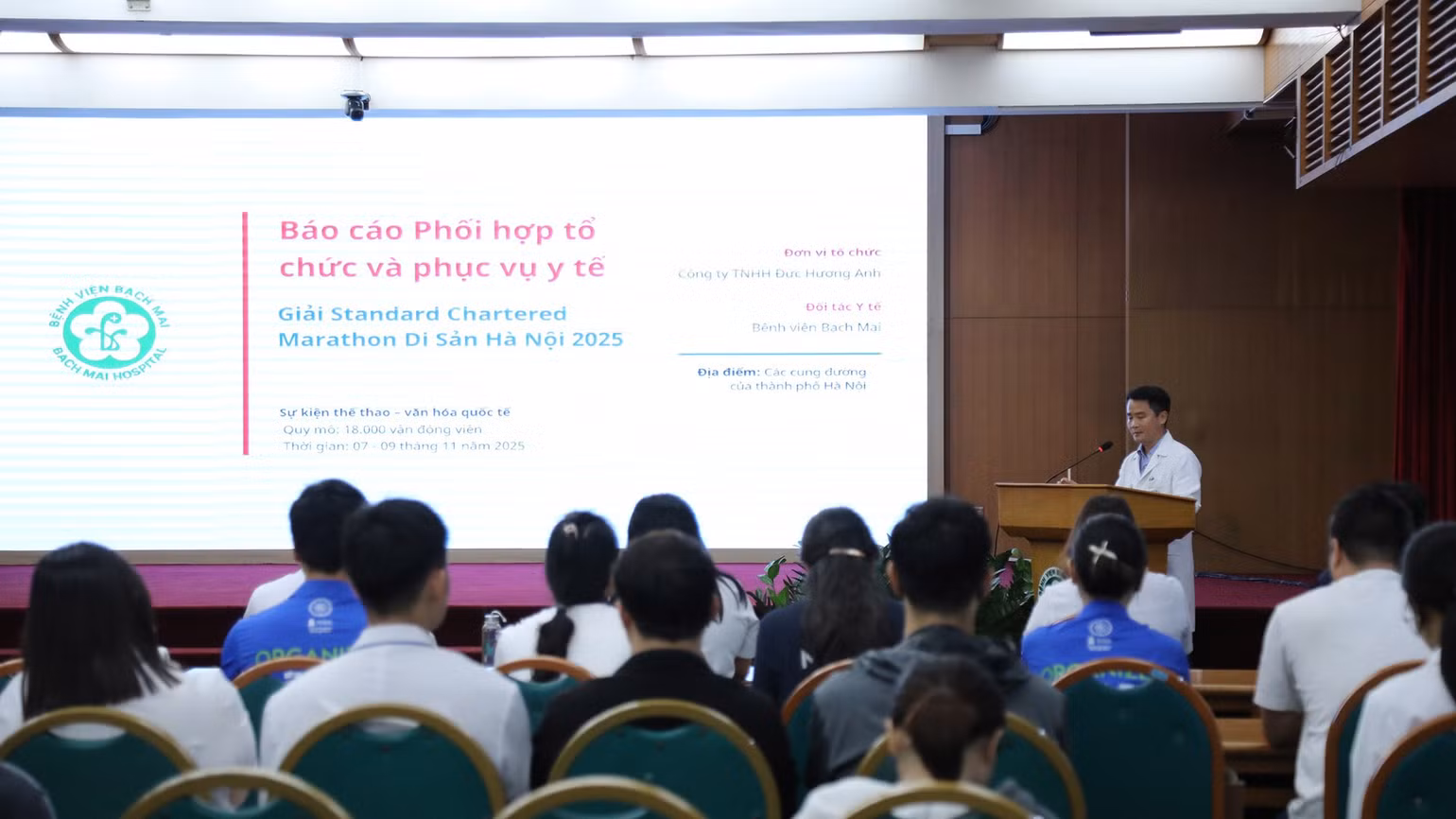 bv-bach-mai-hop-hoan-thien-cong-tac-y-te-cho-giai-chay-copy.jpg