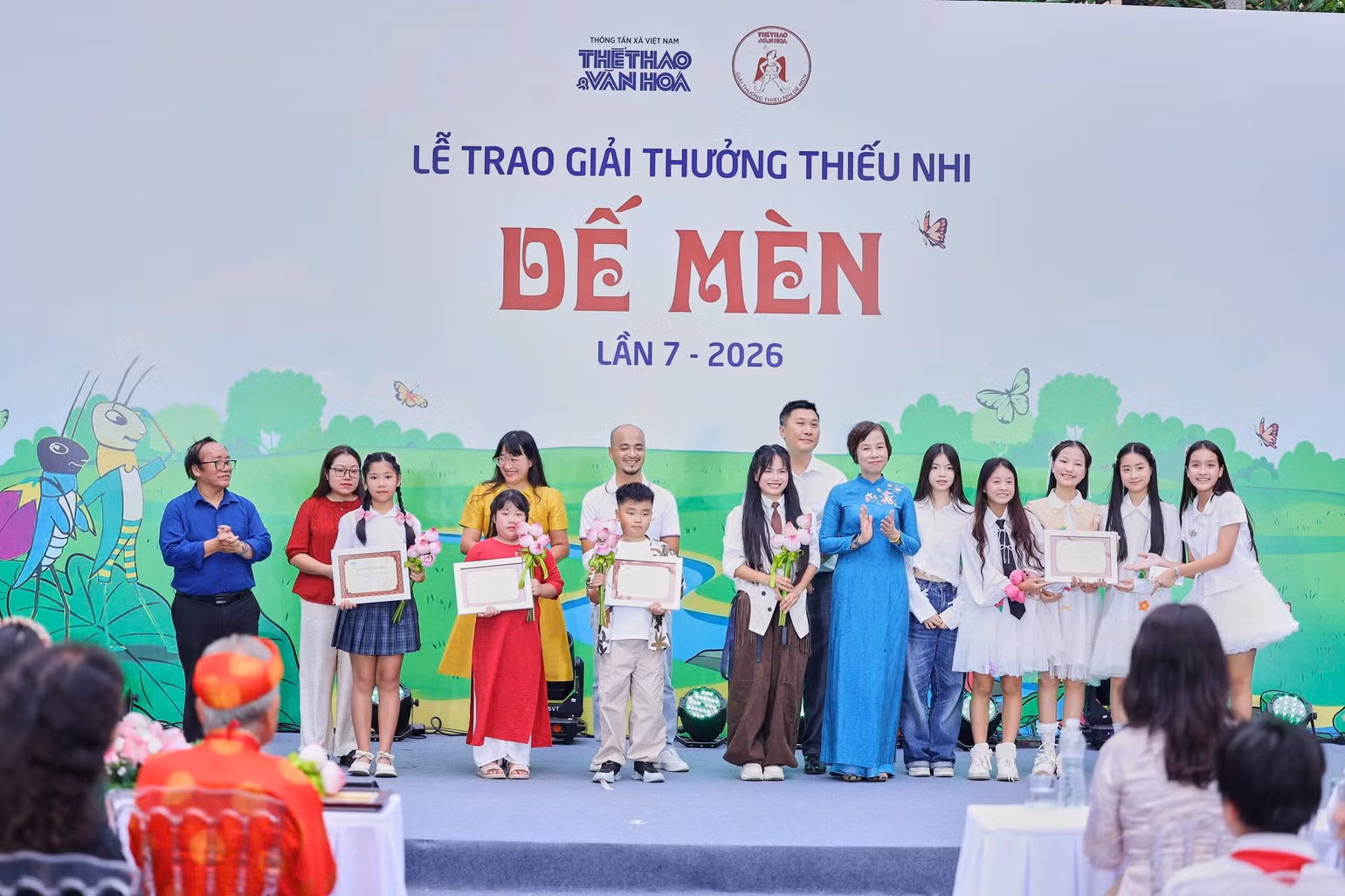 giaidemen-tangthuong.jpg