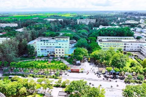 Đại học Trà Vinh được công nhận là điểm du lịch mới của tỉnh Vĩnh Long. (Ảnh: HOÀNG TRUNG)