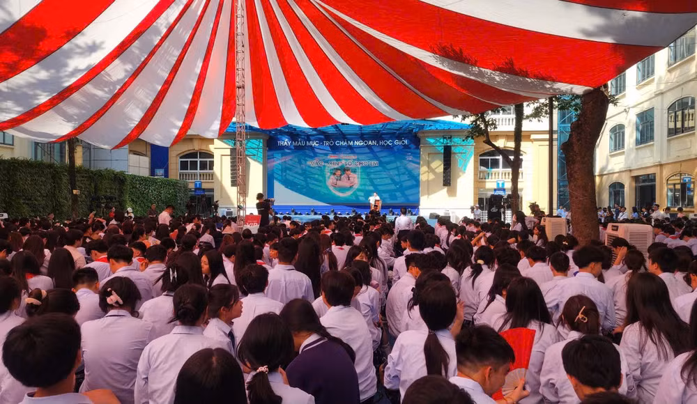 Đông đảo học sinh tham dự diễn đàn. (Ảnh: LONG THÀNH)