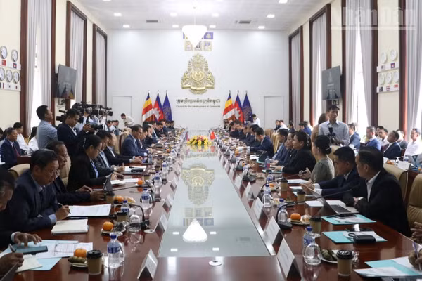 Toàn cảnh Đối thoại tại trụ sở CDC. (Ảnh: HUY VŨ)